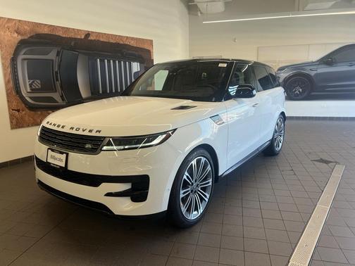 2025 Land Rover Range Rover Sport SE