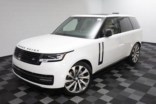 2025 Land Rover Range Rover P400 SE