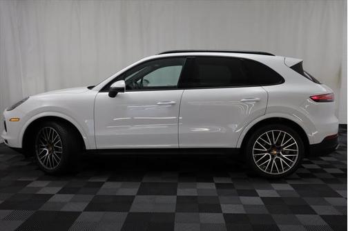 2022 Porsche Cayenne S