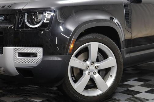 2024 Land Rover Defender 110 P500 SE