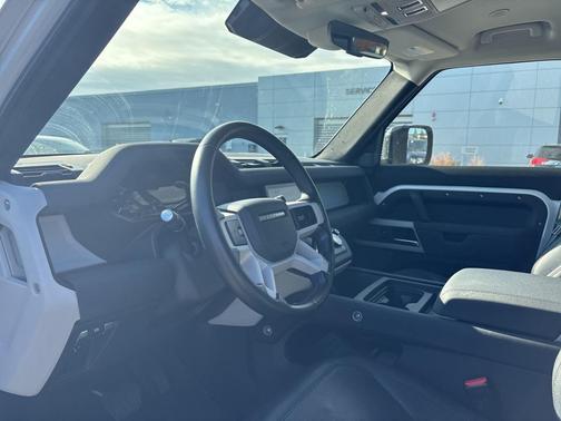 2023 Land Rover Defender 110 SE