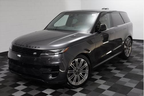 2025 Land Rover Range Rover Sport SE