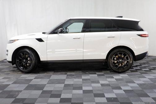 2024 Land Rover Range Rover Sport SE