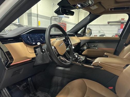 2024 Land Rover Range Rover Sport SE