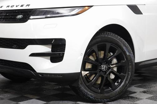 2024 Land Rover Range Rover Sport SE
