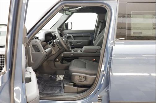 2025 Land Rover Defender S