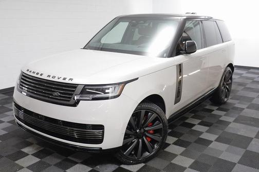 2026 Land Rover Range Rover SV