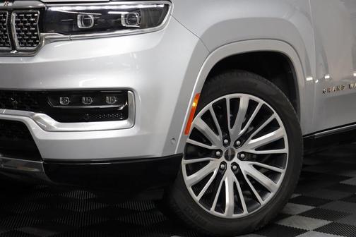2024 Jeep Grand Wagoneer L Series III 4x4