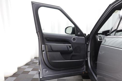 2025 Land Rover Discovery P300 S