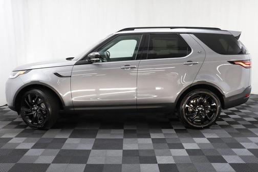 Eiger Grey Metallic 2025 Land Rover Discovery P300 S