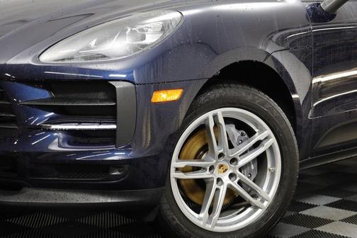 2021 Porsche Macan Base