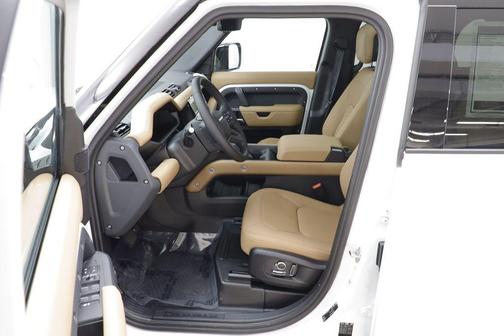 2026 Land Rover Defender X-Dynamic SE