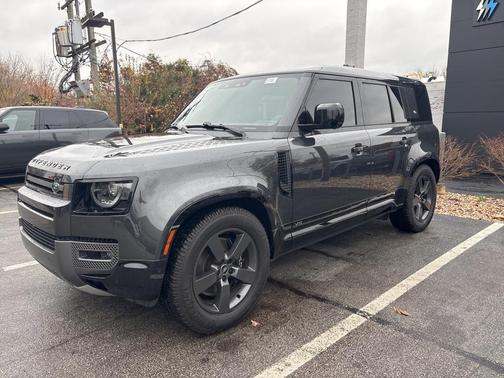 2023 Land Rover Defender 110 V8
