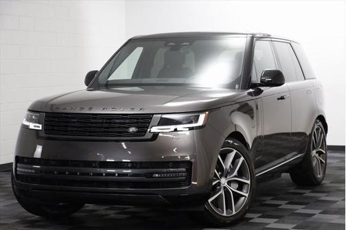 2025 Land Rover Range Rover P550e SE