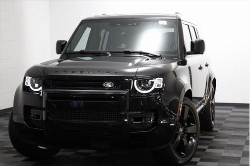 2025 Land Rover Defender V8