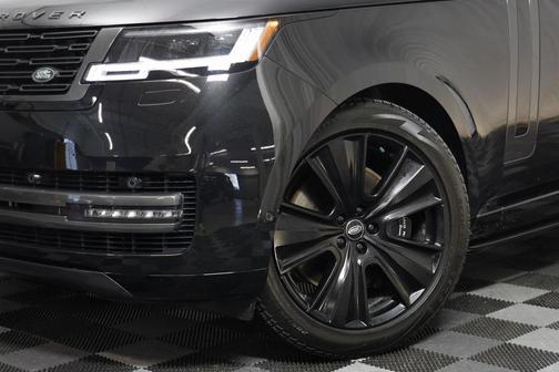 2023 Land Rover Range Rover P530 SE