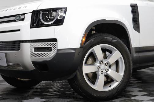 2025 Land Rover Defender 110 P300