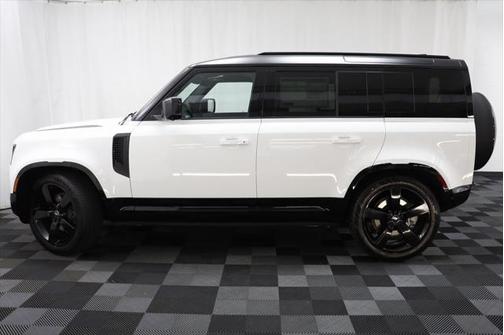 2025 Land Rover Defender 110 P400 X-Dynamic SE