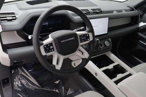 Fuji White 2025 Land Rover Defender 110 P300