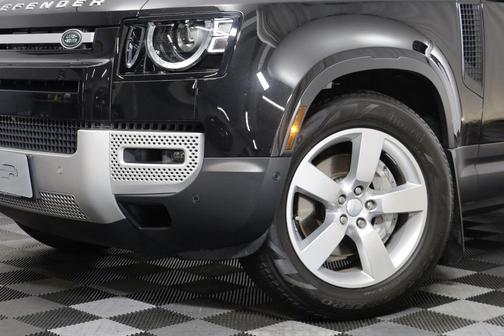 Santorini Black Metallic 2025 Land Rover Defender 110 P400 S