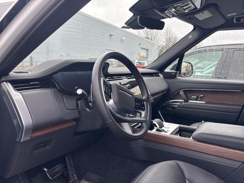 2024 Land Rover Range Rover P400 SE