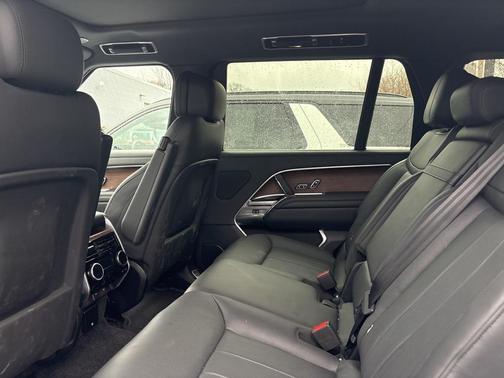 2024 Land Rover Range Rover P400 SE