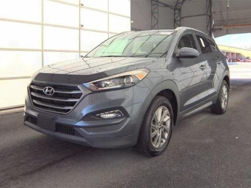 2016 Hyundai TUCSON SE
