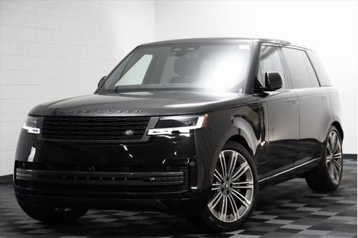 2025 Land Rover Range Rover P530 SE 7 Seat