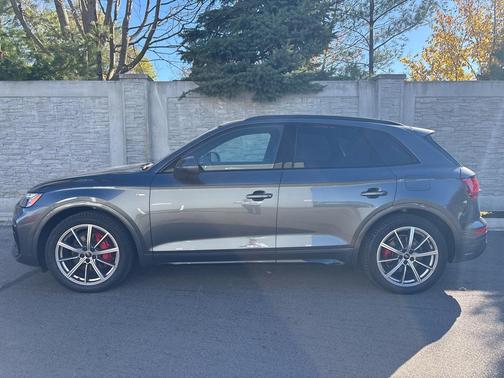 2024 Audi Q5 55 S line Premium Plus