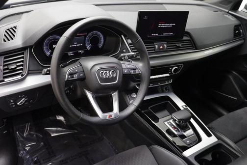 2024 Audi Q5 55 S line Premium Plus