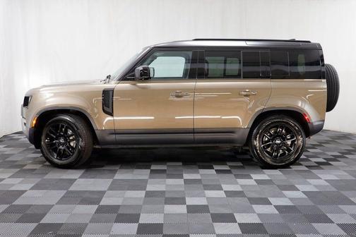 2025 Land Rover Defender 110 P300