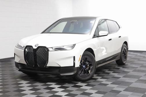 2025 BMW iX xDrive50