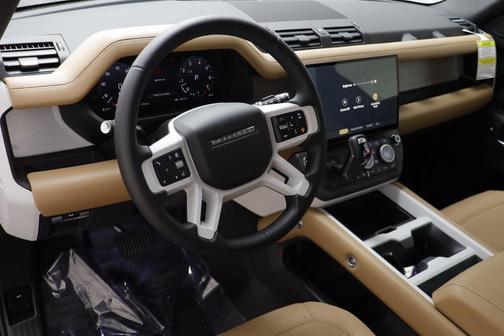 2026 Land Rover Defender X-Dynamic SE