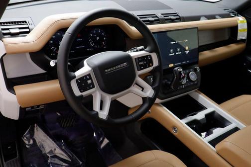 2026 Land Rover Defender X-Dynamic SE