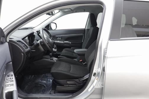 2020 Mitsubishi Outlander Sport SE