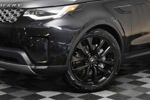 2026 Land Rover Discovery S