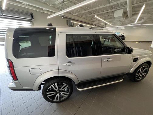 2016 Land Rover LR4 Base