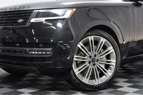 Black 2026 Land Rover Range Rover SE