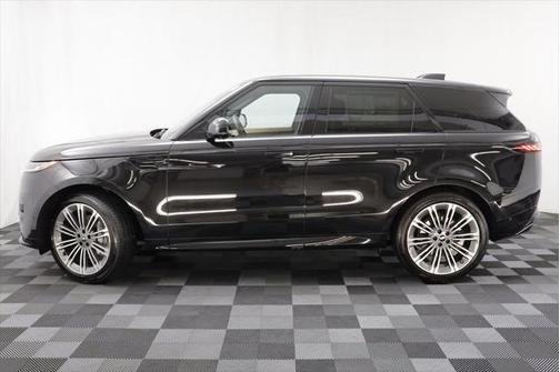 2025 Land Rover Range Rover Sport SE