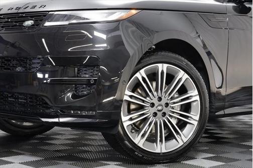 2025 Land Rover Range Rover Sport SE