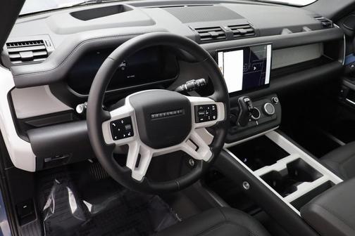 2025 Land Rover Defender 110 P400 S