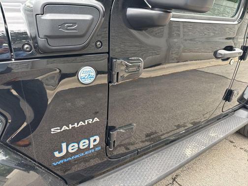 Black Clearcoat 2023 Jeep Wrangler 4xe Sahara