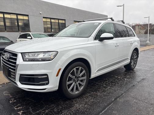 2019 Audi Q7 55 Premium Plus