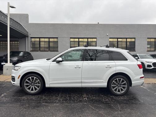 2019 Audi Q7 55 Premium Plus