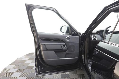 2025 Land Rover Discovery P300 S