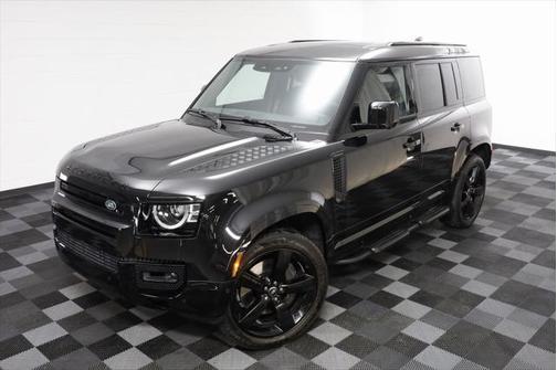 2025 Land Rover Defender 110 P400 X-Dynamic SE