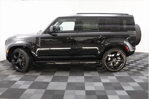 2025 Land Rover Defender 110 P400 X-Dynamic SE