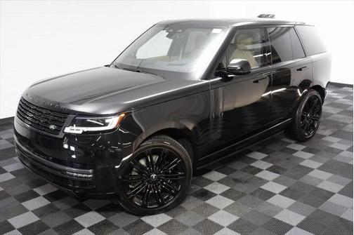 2025 Land Rover Range Rover P530 SE