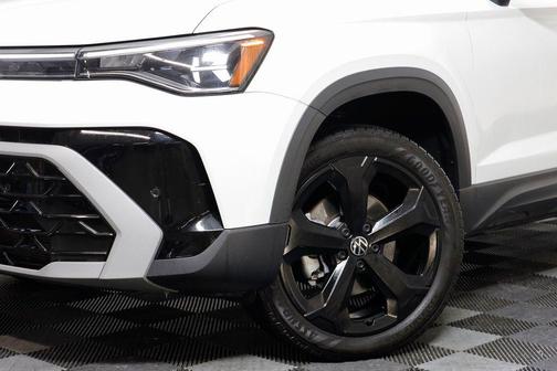 2025 Volkswagen Taos 1.5T SEL