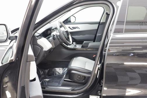 2025 Land Rover Range Rover Velar P250 SE R-Dynamic